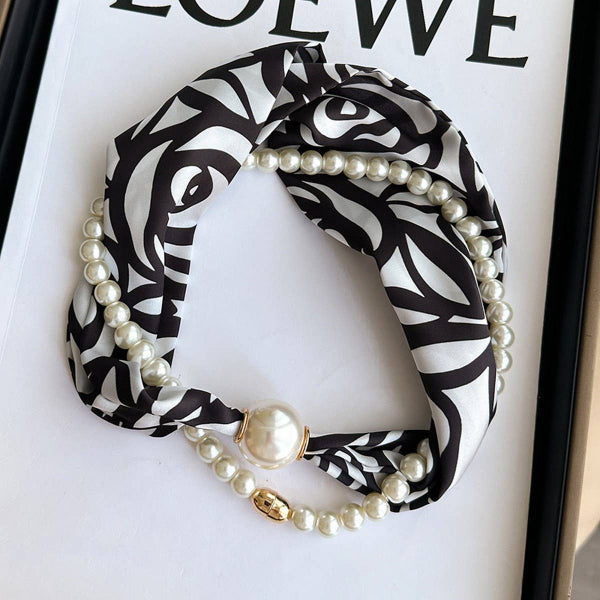 Julie Necklace