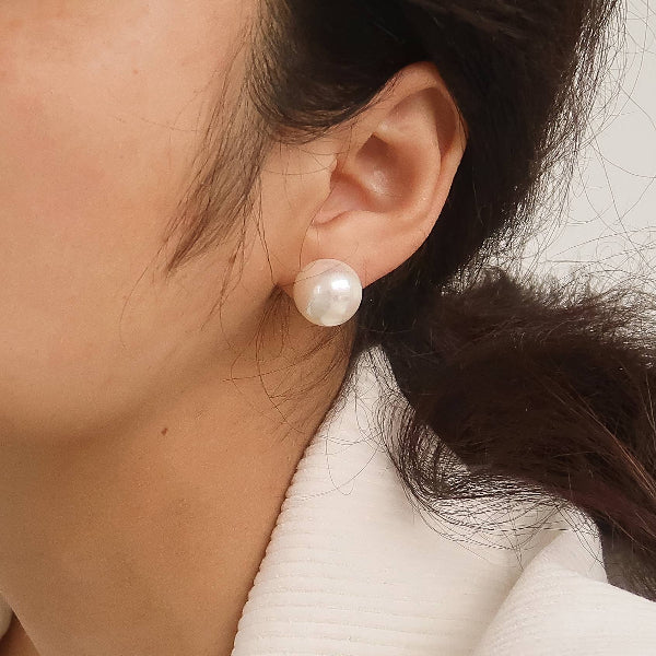 Amrae Pearl Stud Earrings