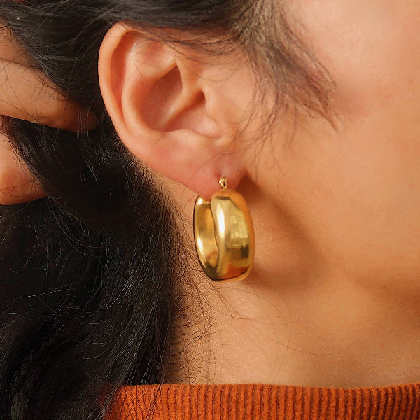 Hunter Classic U Hoop Earring